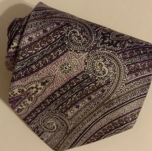 Stafford purple paisley men's necktie